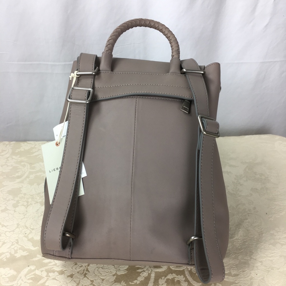Backpack - Picture 3 of 7